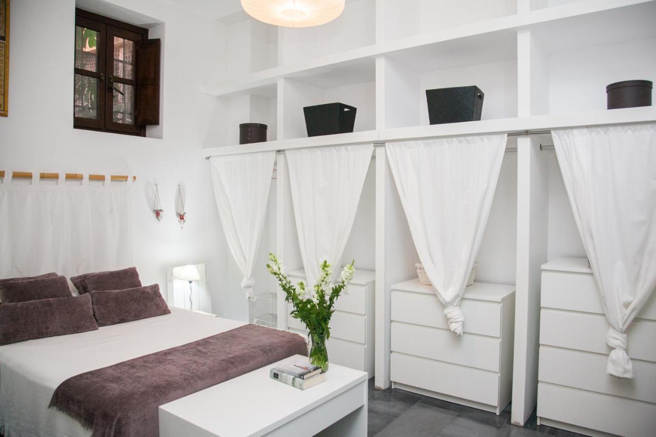 Beautiful Silent Apartment Private Parking Sevilla Exteriör bild